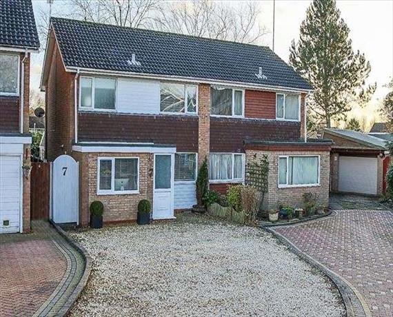 3&nbsp;Bedroom&nbsp;Semi-Detac...